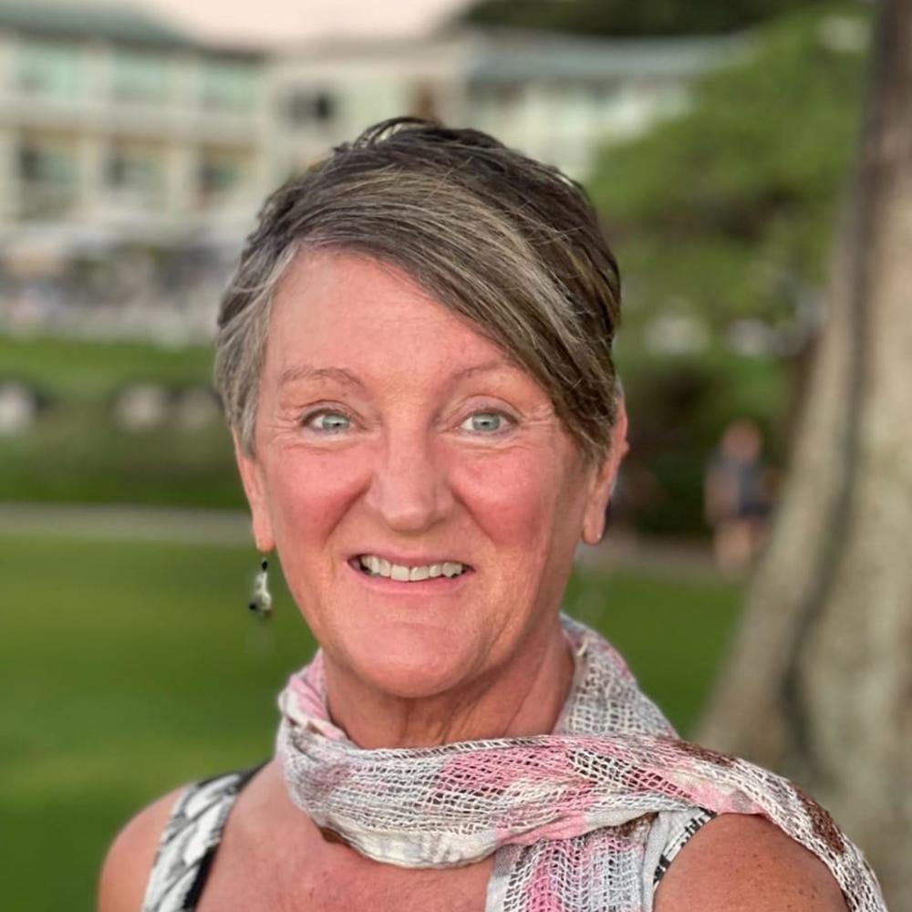 Meet your Posher, Kelly